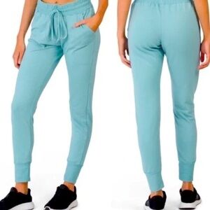 Free People Sunny Skinny Jogger in Bayside Blue, size M NWT